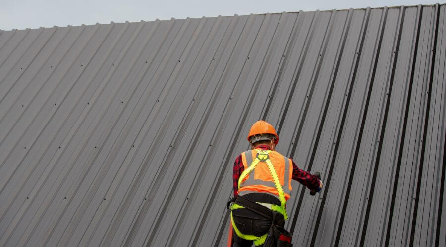Expert Emergency Roof Repairs services in Calumet, IA